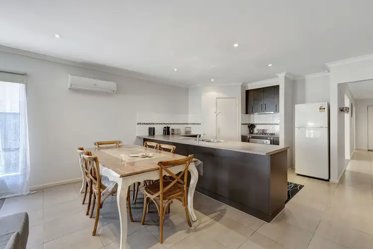 Fifth view of Homely house listing, 16 Viewside Crescent, Craigieburn VIC 3064