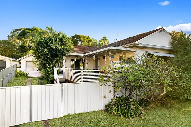 64 Scenic Drive, Budgewoi NSW 2262