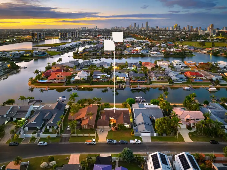 21 Drayton Terrace, Mermaid Waters QLD 4218
