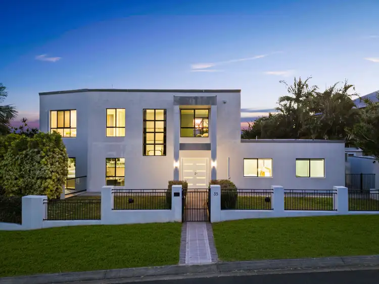 35 Sweetapple Place, Manly West QLD 4179