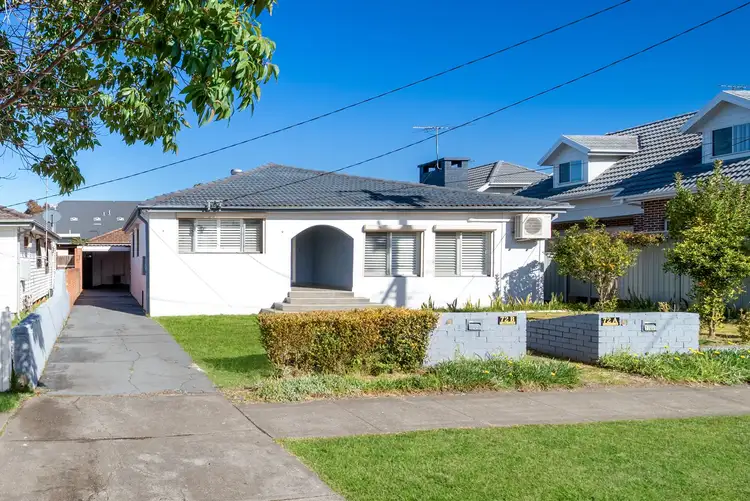 72A Canberra Street, Oxley Park NSW 2760