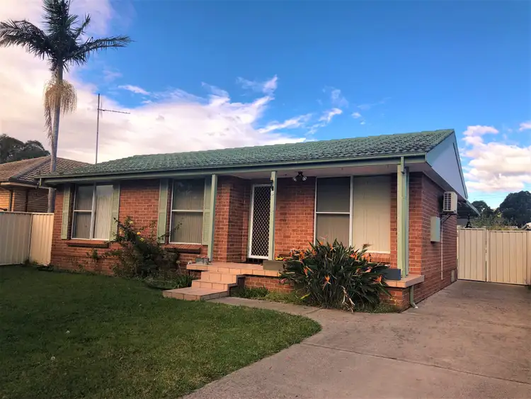 8 Nehme Avenue, Albion Park Rail NSW 2527