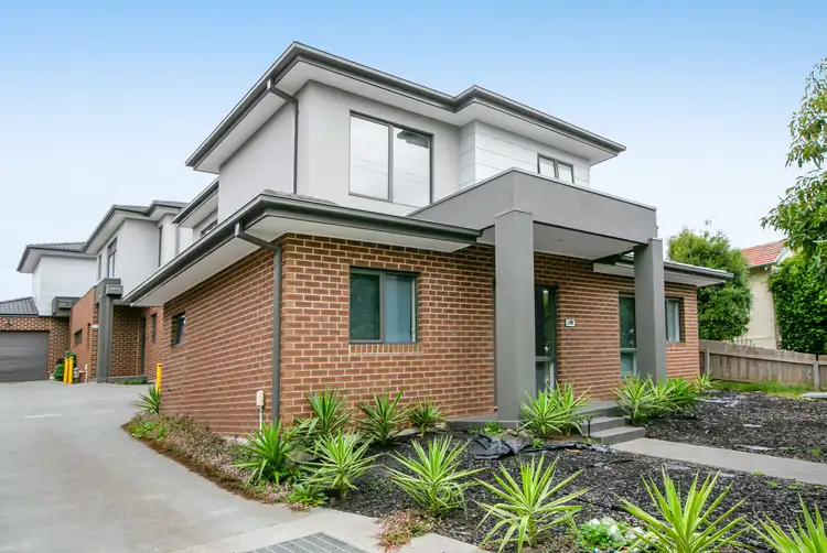 1&3/60 Clingin Street, Reservoir VIC 3073