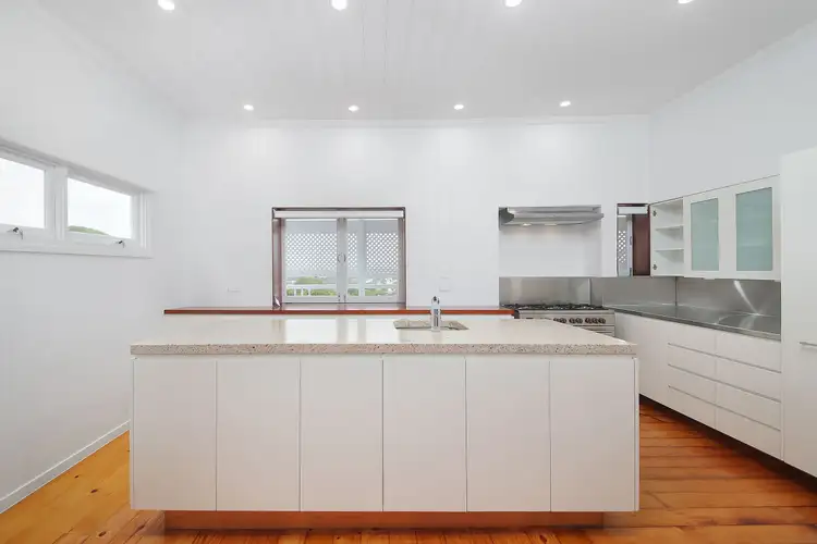 2 Polly Street, Annerley QLD 4103