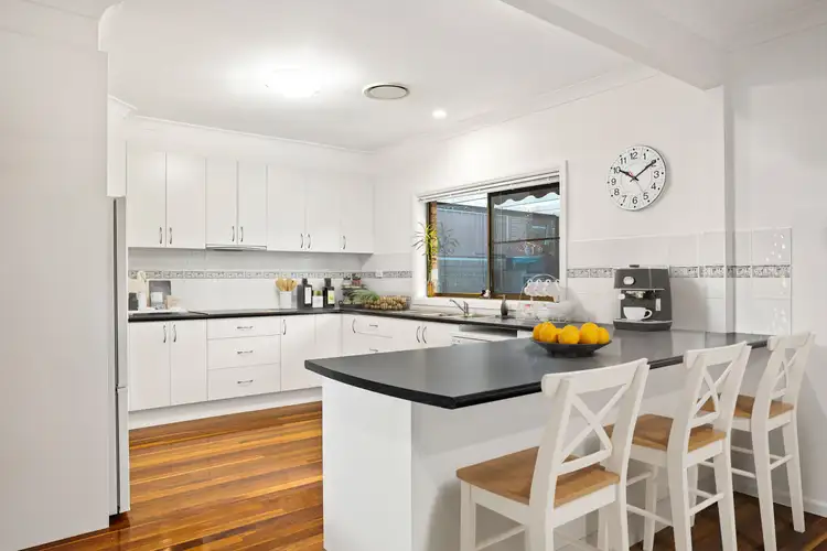 Second view of Homely house listing, 8 Sherwood Place, Shellharbour NSW 2529