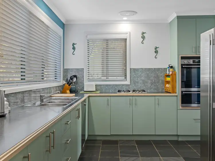 Fifth view of Homely house listing, 40 Lohr Avenue, Inverloch VIC 3996