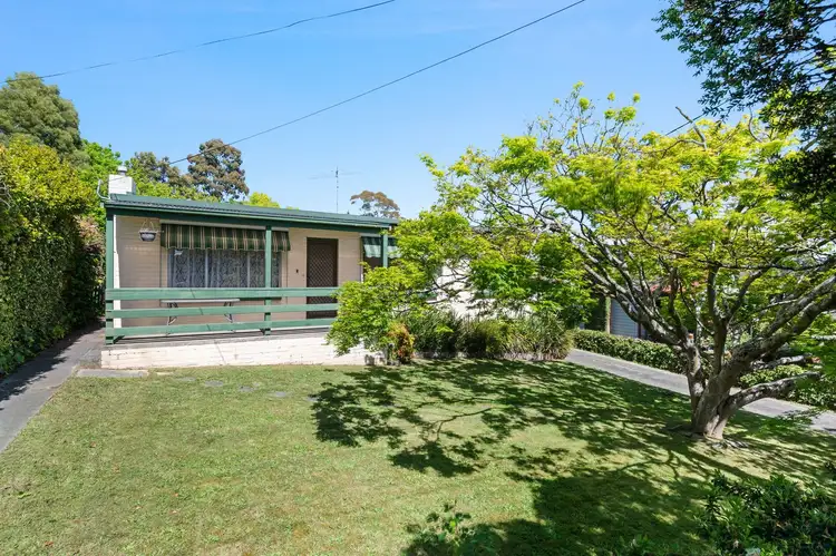 12 Belvedere Drive, Montrose VIC 3765