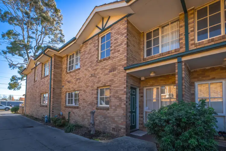 2/140 Poath Road, Hughesdale VIC 3166