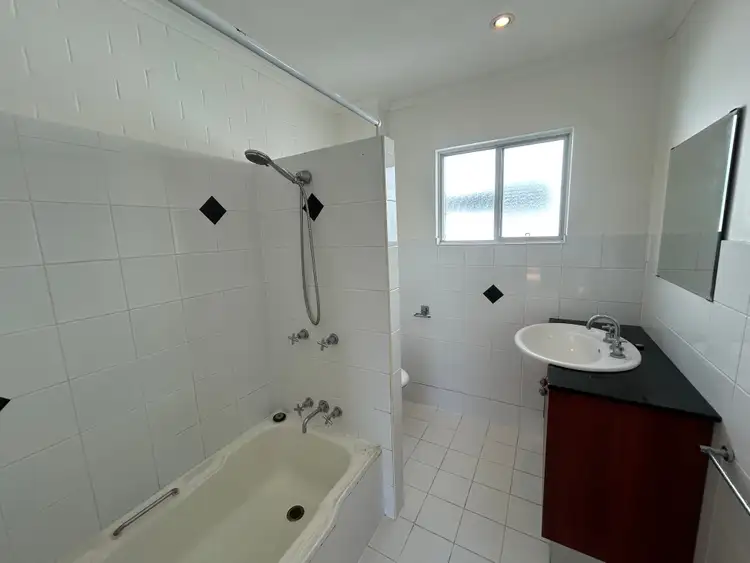 Fifth view of Homely house listing, 1/18 Peerless Avenue, Mermaid Beach QLD 4218