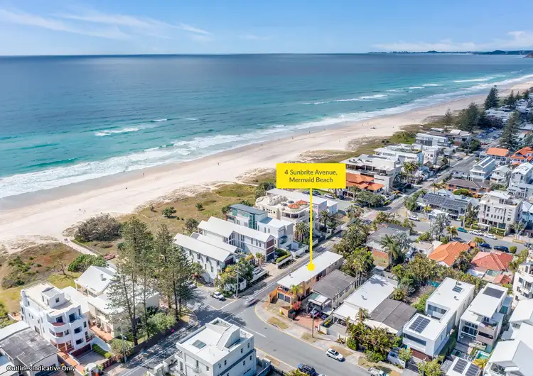 3/4 Sunbrite Avenue, Mermaid Beach QLD 4218