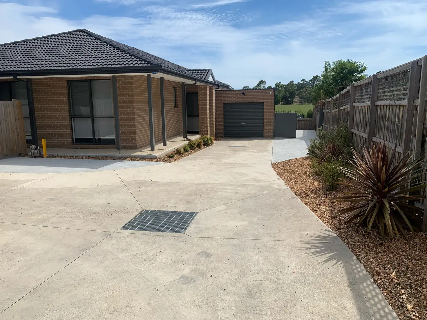 Main view of Homely unit listing, 2/215 Outlook Drive, Dandenong North VIC 3175