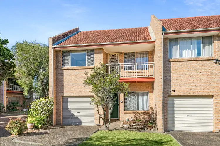 3/9 Grove Circuit, Lake Illawarra NSW 2528