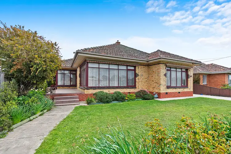 5 Hawthorn Grove, Wendouree VIC 3355
