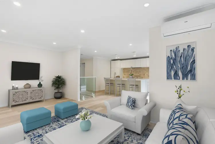11/15 Simpsons Road, Elanora QLD 4221