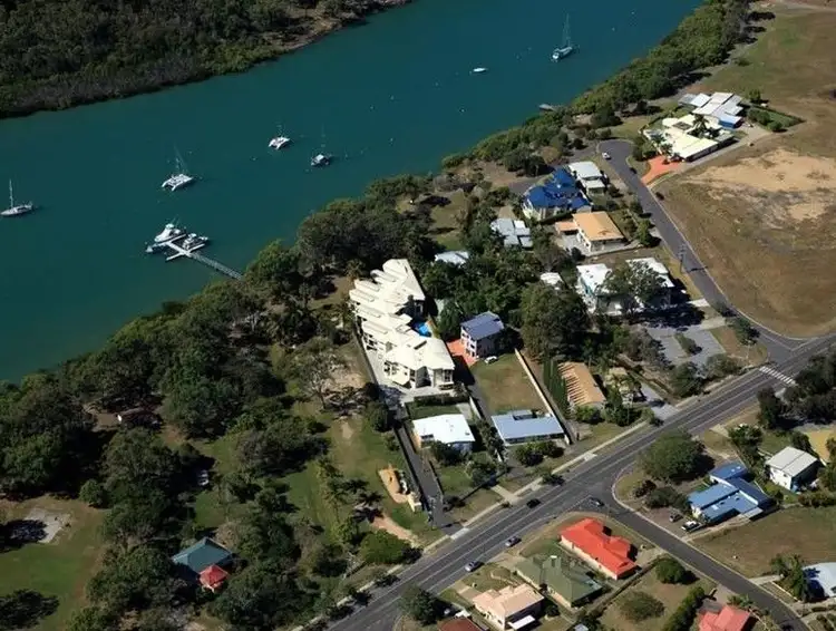 14/8A Wyndham Avenue, Boyne Island QLD 4680
