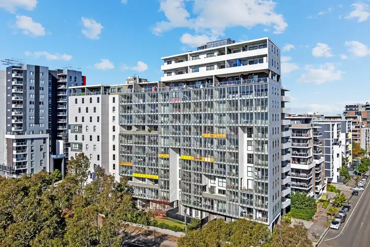 Third view of Homely apartment listing, 3/1 Browne Parade, Warwick Farm NSW 2170