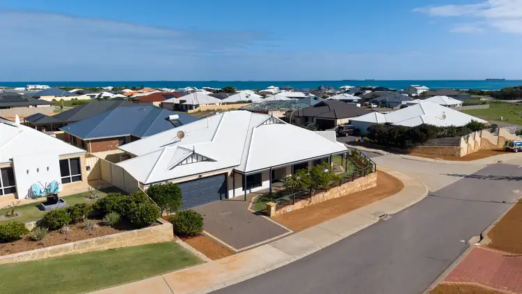 Second view of Homely house listing, 6 Neptune Corner, Glenfield WA 6532