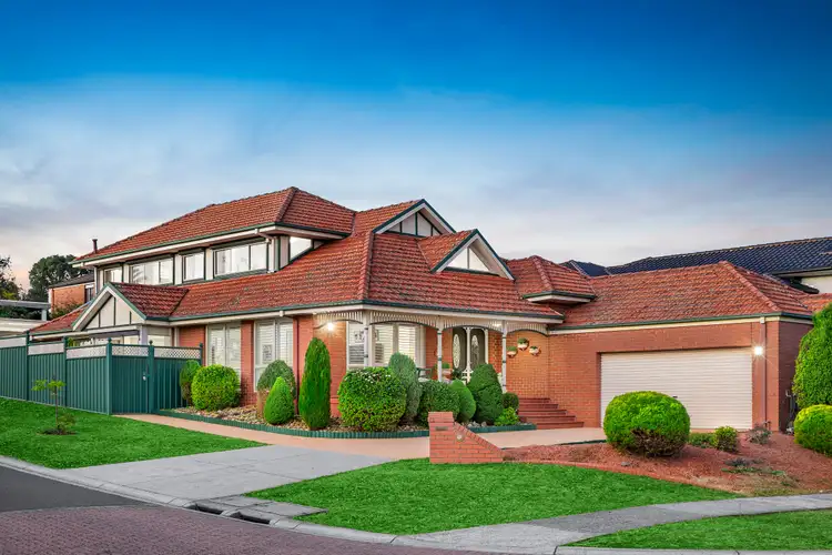 14 Eucalypt Drive, Mill Park VIC 3082