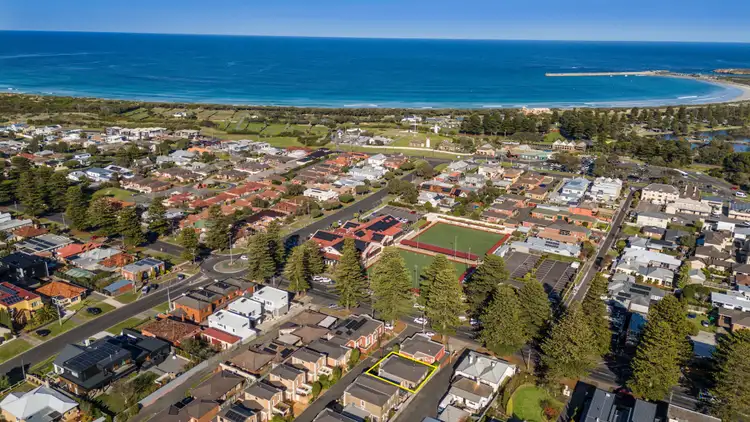 Third view of Homely house listing, 2 Loch Ard Place, Warrnambool VIC 3280