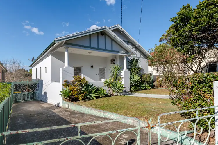 34 Prince Edward Avenue, Earlwood NSW 2206