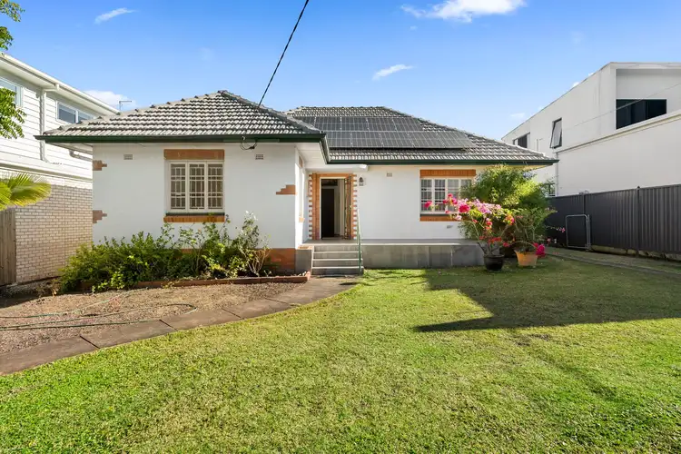 37 Elizabeth Street, Sherwood QLD 4075