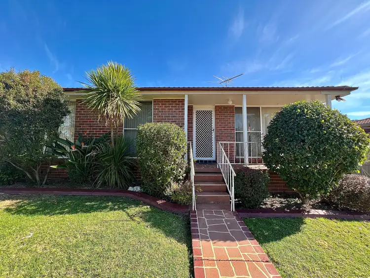 117 Harrow Road, Glenfield NSW 2167