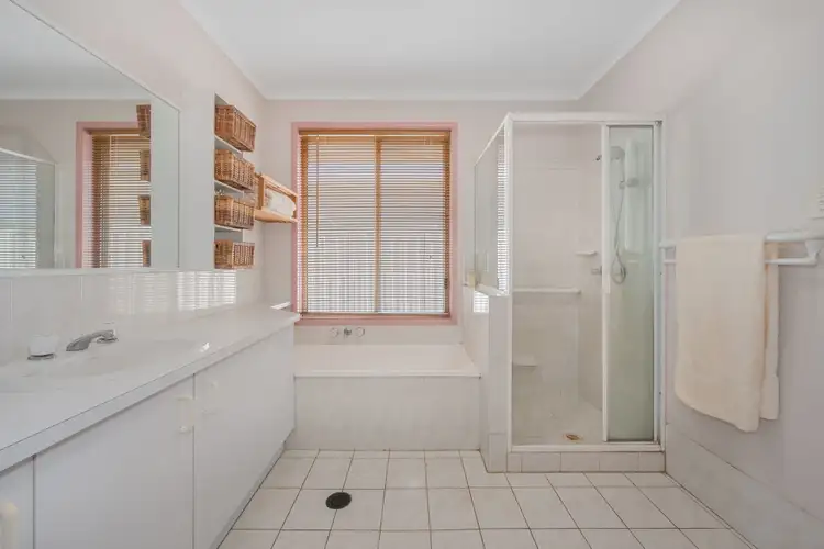 Fifth view of Homely house listing, 10 Diane Court, Deception Bay QLD 4508