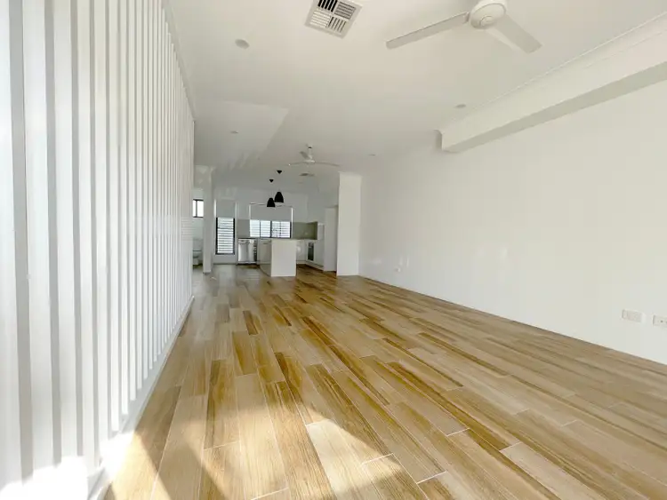 Fifth view of Homely townhouse listing, 8/19 Springwood Street, Mount Gravatt East QLD 4122