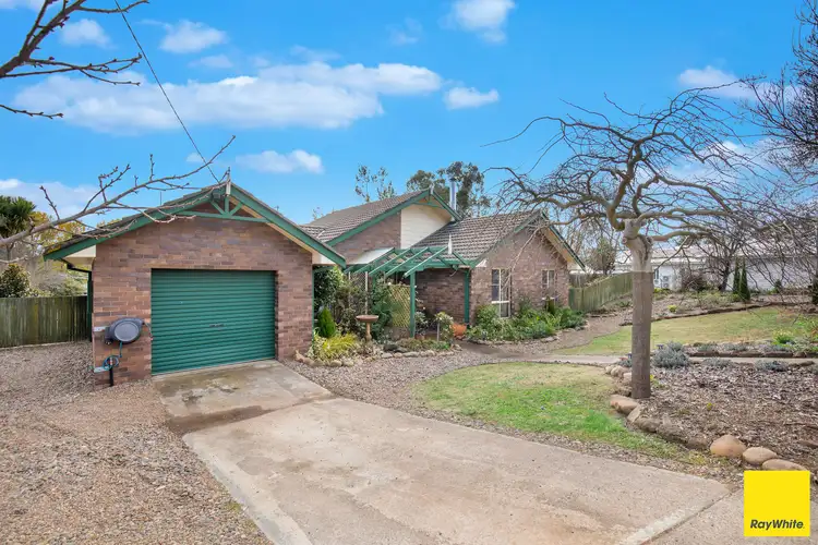 8 Pearson Street, Guyra NSW 2365