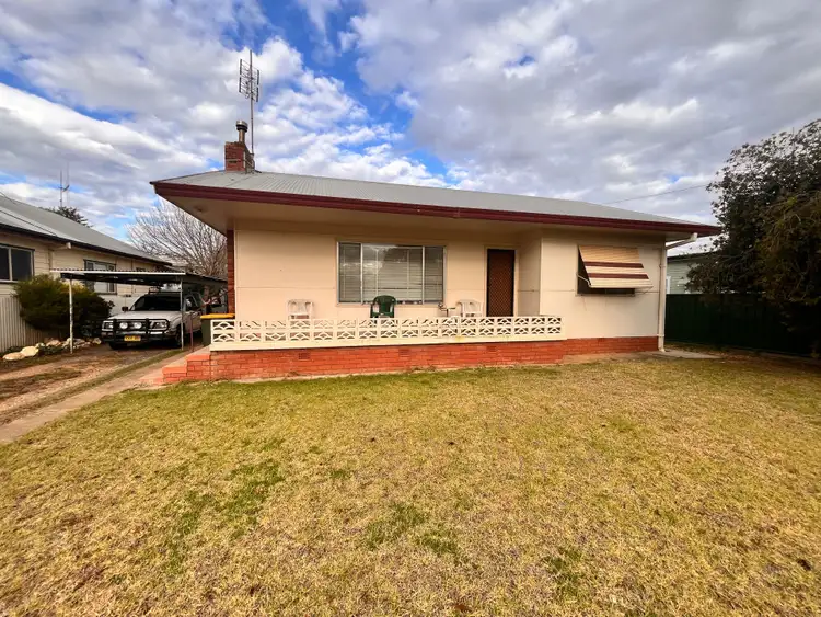 30 Show Street, Forbes NSW 2871