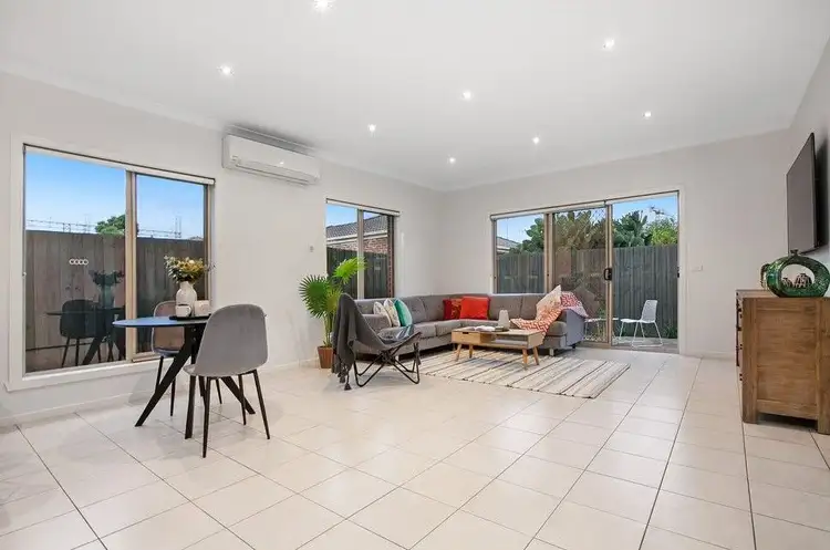 Third view of Homely unit listing, 3/6 Merrilands Road, Reservoir VIC 3073