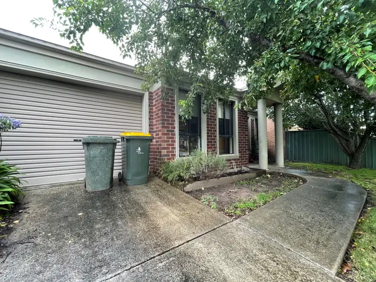 28 Parbury Avenue, Lake Gardens VIC 3355