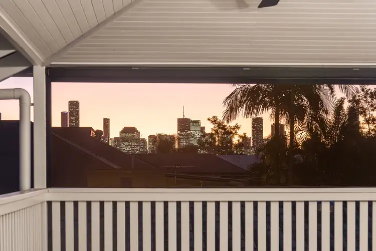 204 Norman Avenue, Norman Park QLD 4170