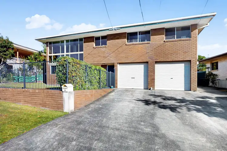 18 Trident Street, Mansfield QLD 4122
