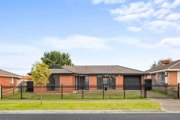 19 Malmsbury Drive, Meadow Heights VIC 3048
