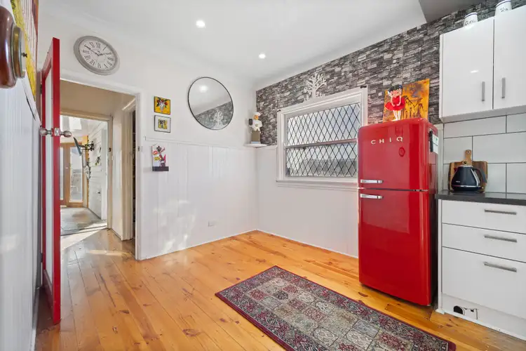 2178 Glenelg Highway, Lake Bolac VIC 3351
