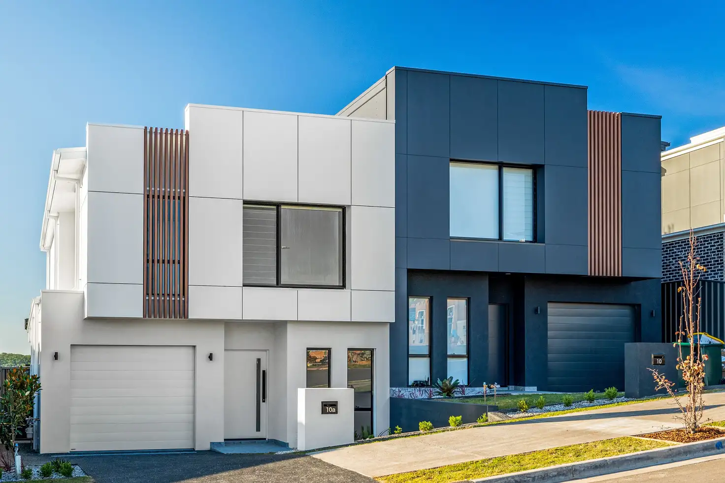 Main view of Homely townhouse listing, 10 Universal Avenue, Dunmore NSW 2529