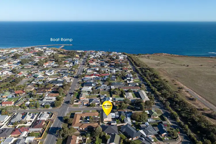30 Pearce Street, O'sullivan Beach SA 5166