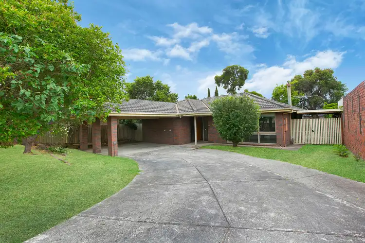 18 Mockridge Drive, Mill Park VIC 3082