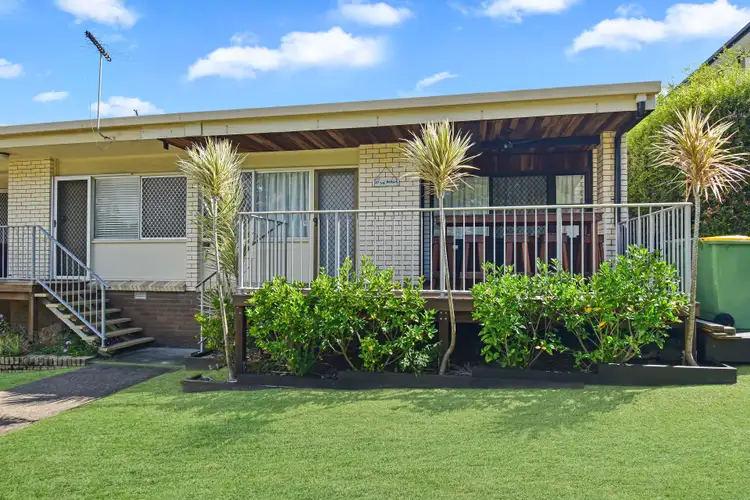 Unit 2/33B Burgess Street, Kings Beach QLD 4551
