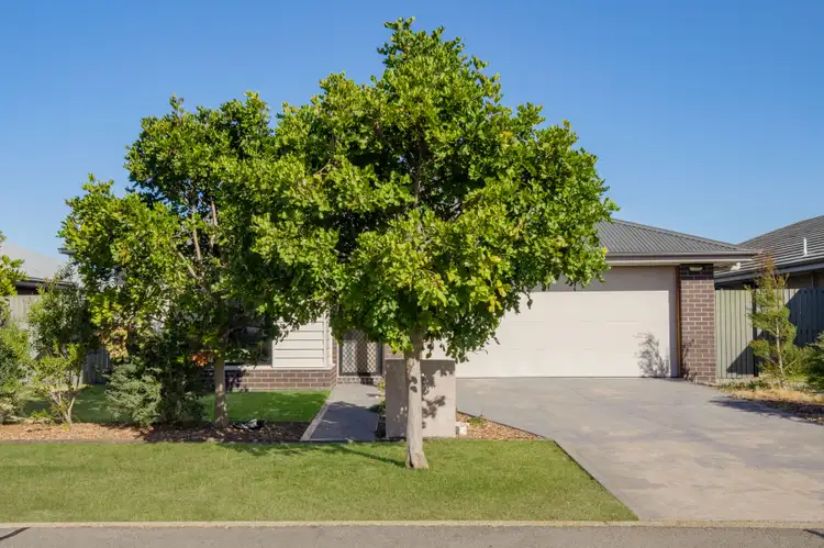 26 Rosemary Street, Fern Bay NSW 2295