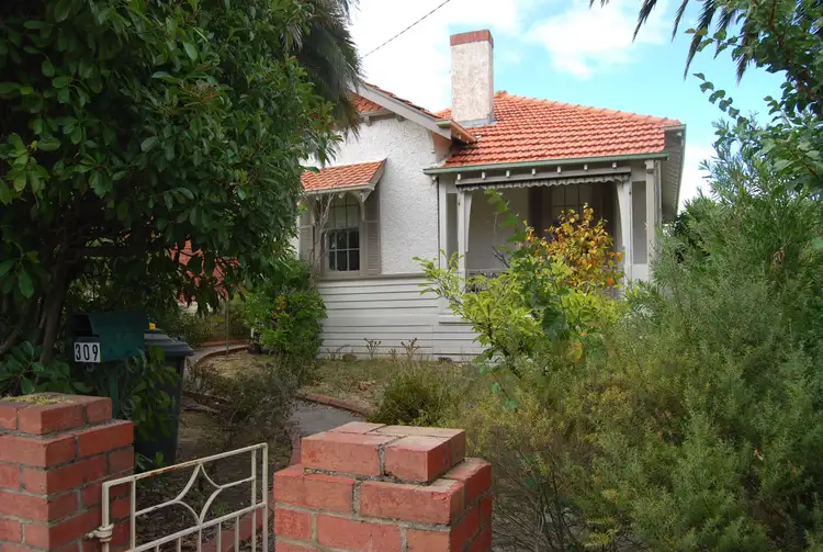 309 Macarthur Street