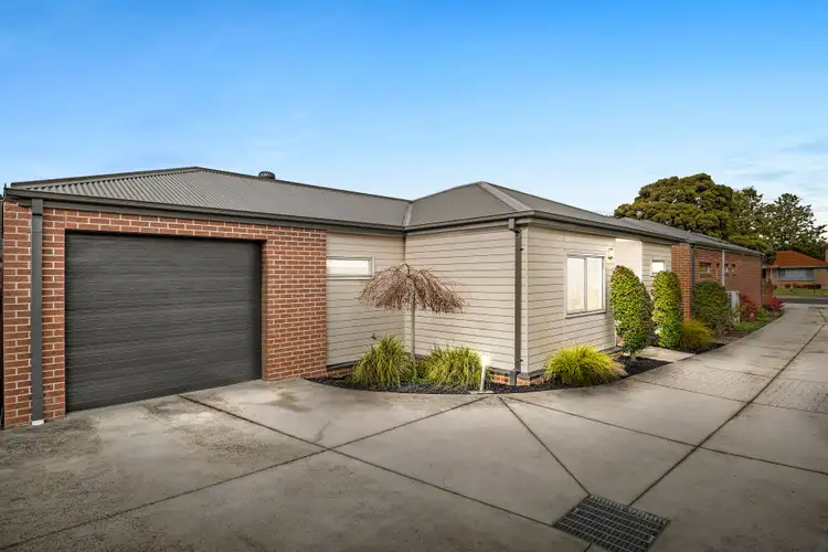 2/6 Graham Avenue, Kilsyth VIC 3137