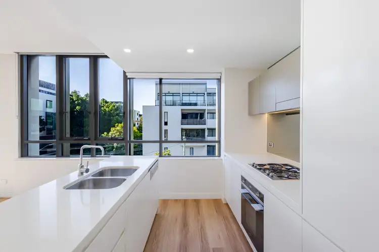 34 Rothschild Avenue