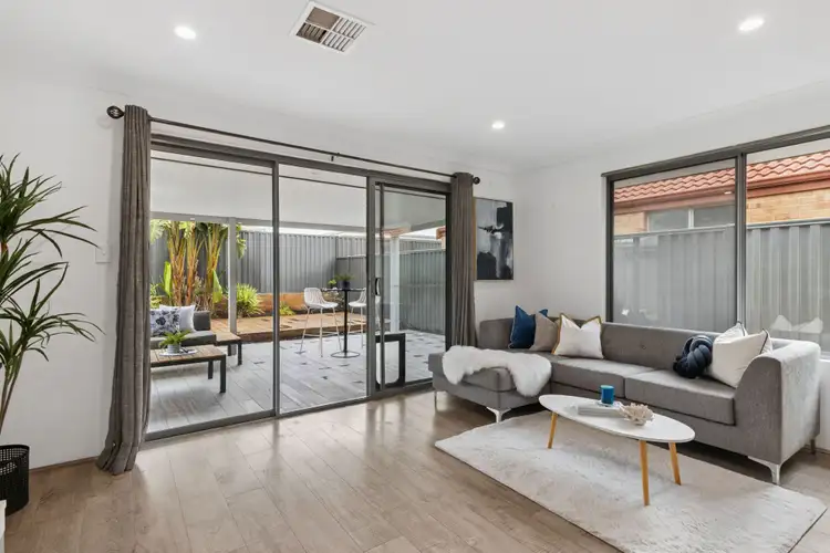 48 Cheyne Way, Caversham WA 6055