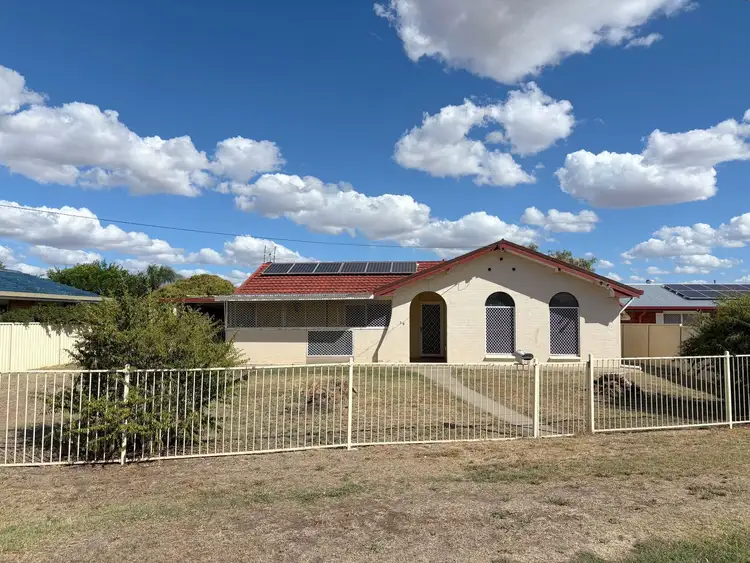 19 Wattle Crescent, Moree NSW 2400