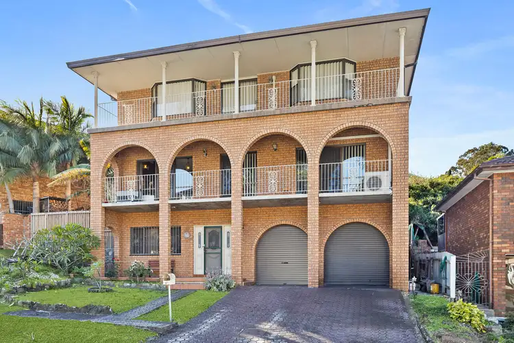 11 Gannett Avenue, Berkeley NSW 2506