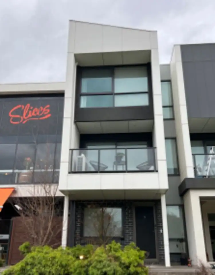 9/70 Hazel Glen Drive, Doreen VIC 3754