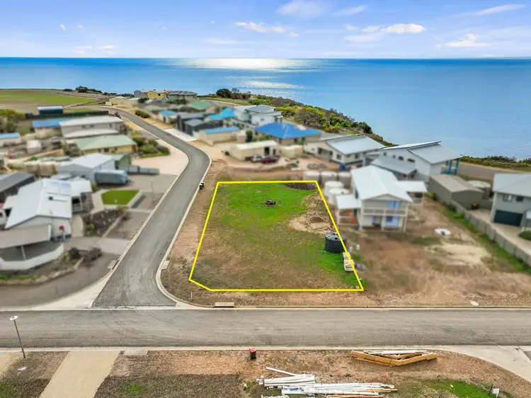 8 Trengove Drive, Point Turton SA 5575