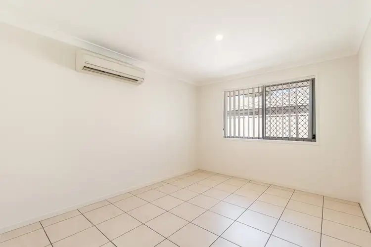Third view of Homely house listing, 2/4 Somerset Place, Yamba NSW 2464